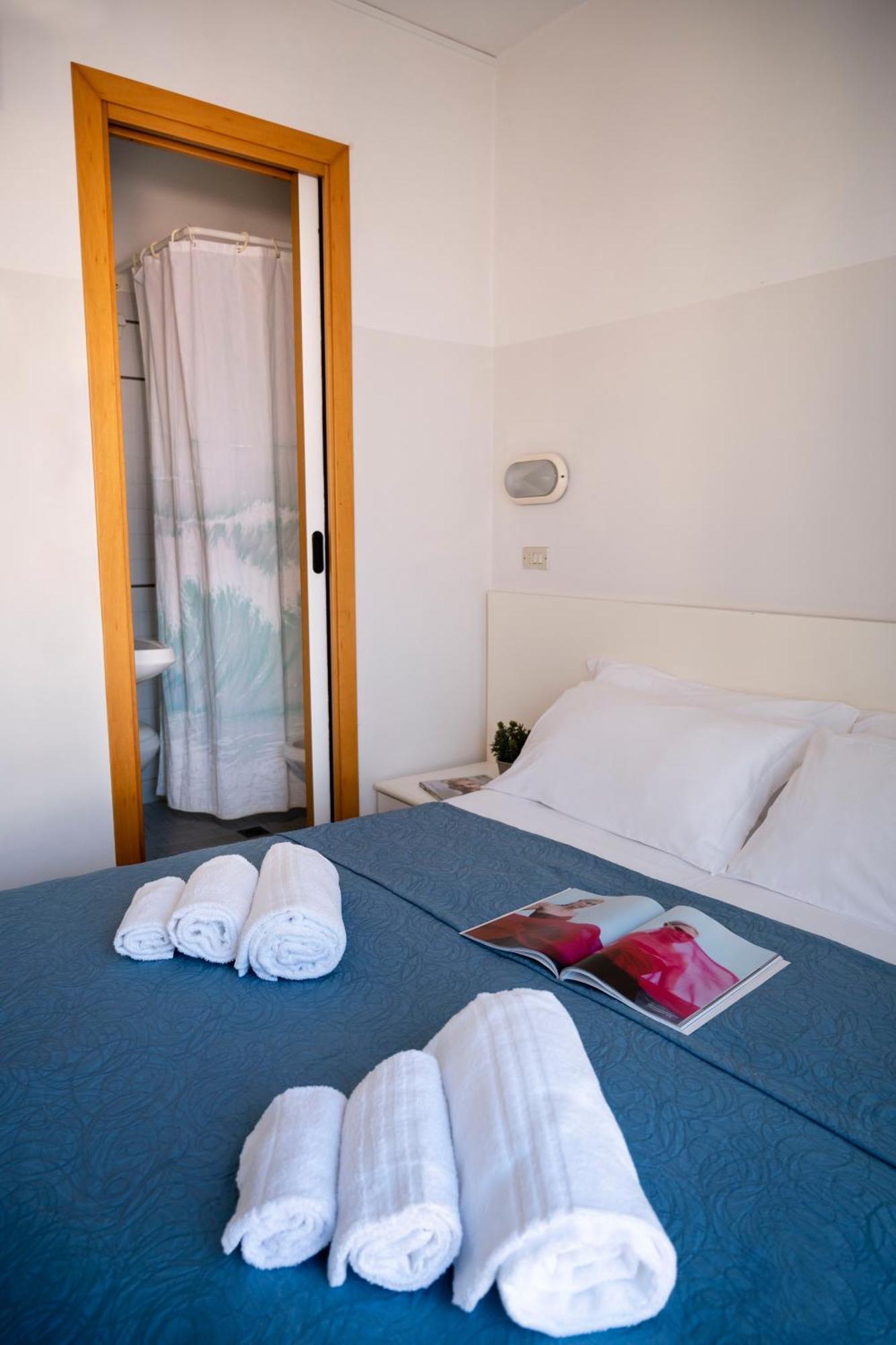 Hotel Selene - Vista Mare Riccione Zimmer foto