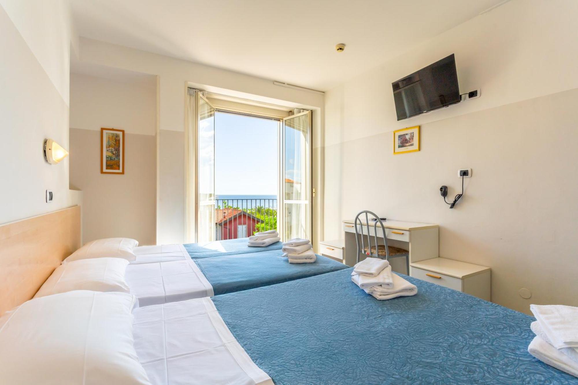 Hotel Selene - Vista Mare Riccione Exterior foto
